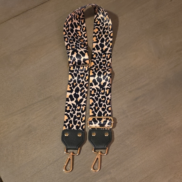 Accessories - Gold Leopard Print Guitar Strap
